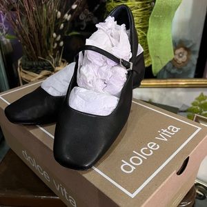 Dolce Vita Reyes Ballet Flats